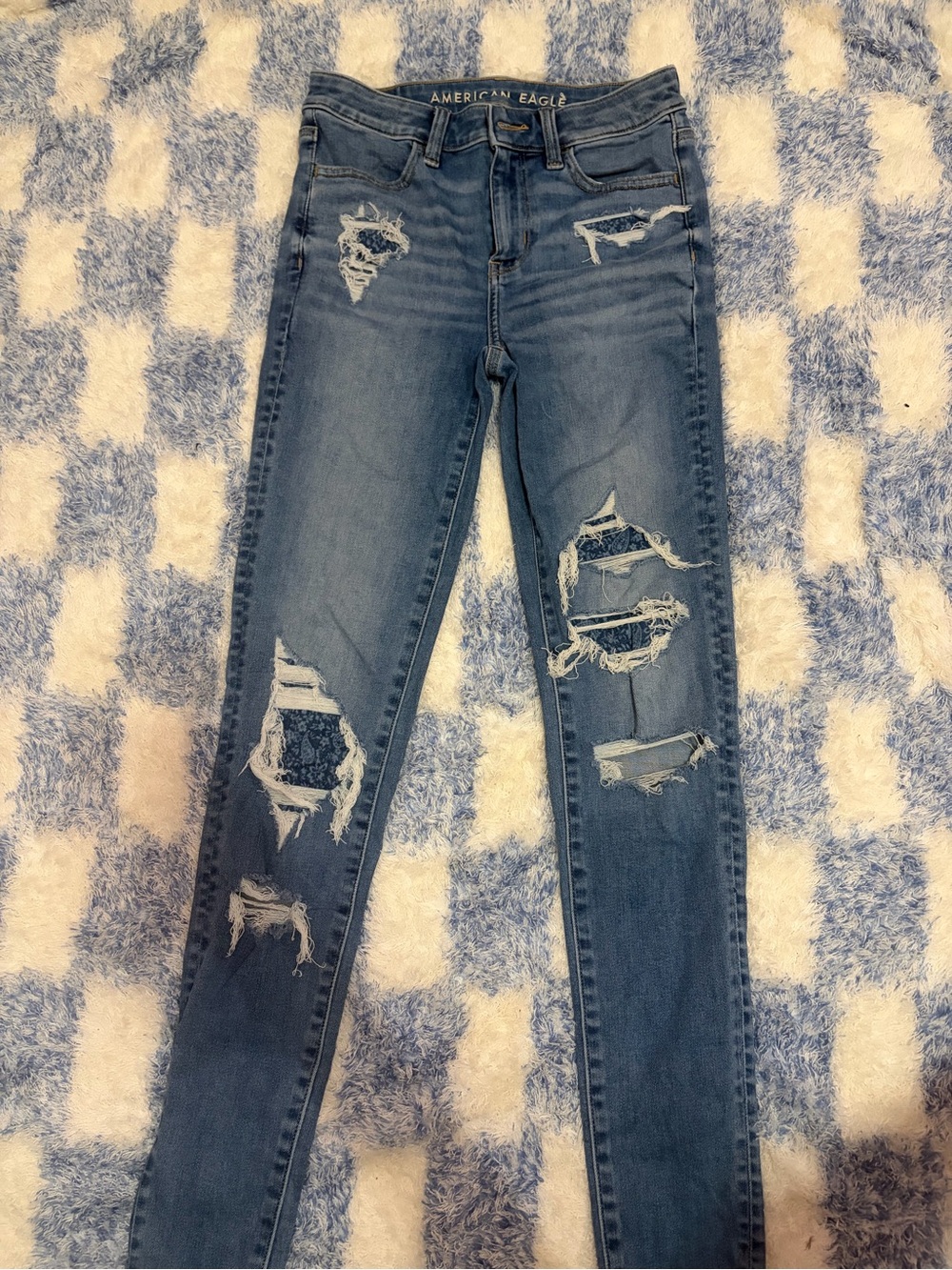American Eagle Outfitters Women’s Dark Blue High-Rise Ripped Skinny Jeans